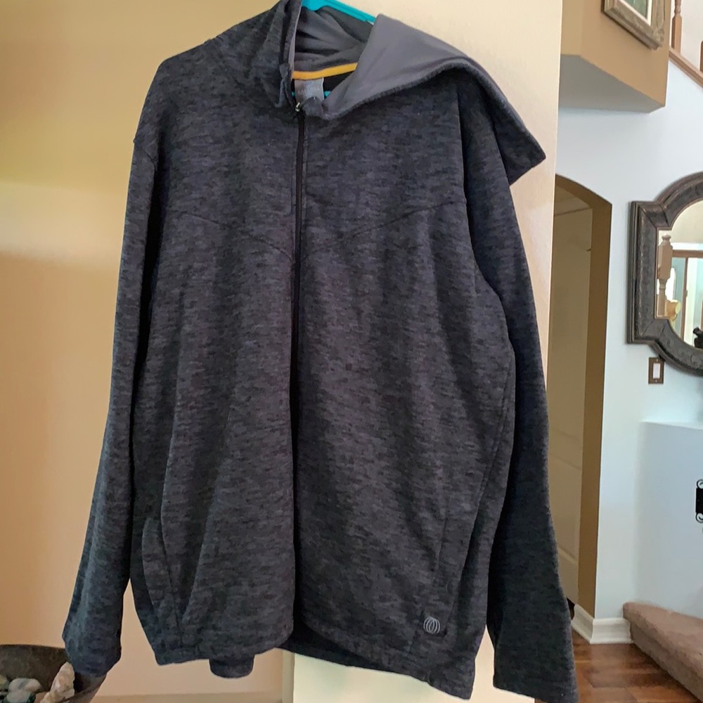 zip up jacket